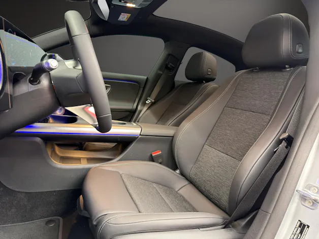 Mercedes-Benz CLA 220 4MATIC