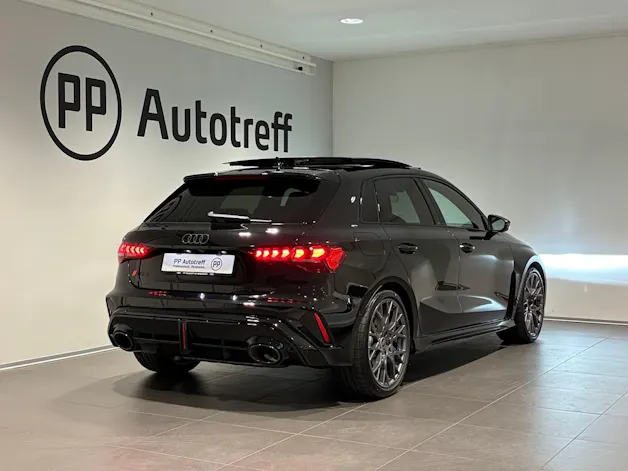 Audi RS3 Sportback 2.5 TSI quattro S-tronic