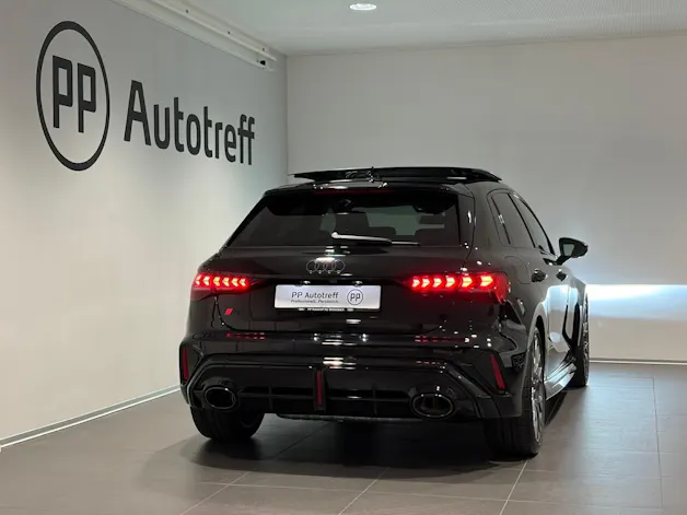 Audi RS3 Sportback 2.5 TSI quattro S-tronic