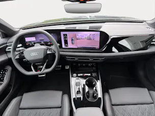 Audi A5 Avant e-hybrid quattro 220 kW 299PS