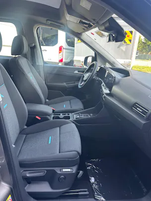Ford TOURNEO CONNECT Grand 1.5 EcoB Active/PHEV/Aut.