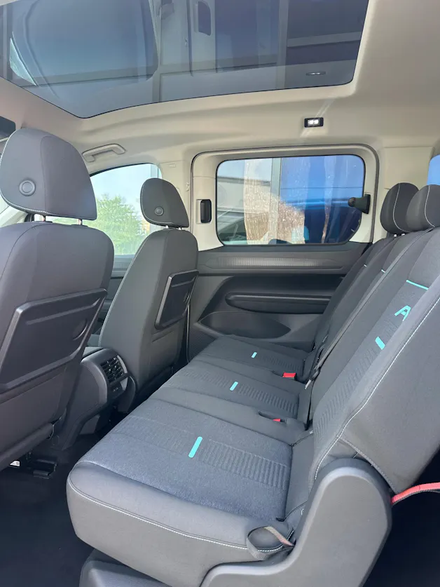Ford TOURNEO CONNECT Grand 1.5 EcoB Active/PHEV/Aut.