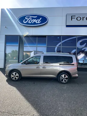 Ford TOURNEO CONNECT Grand 1.5 EcoB Active/PHEV/Aut.