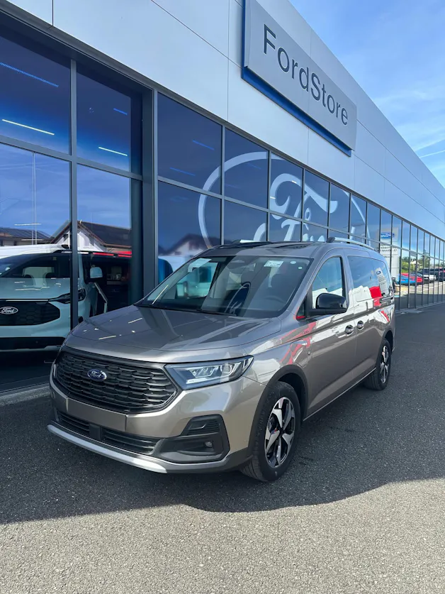 Ford TOURNEO CONNECT Grand 1.5 EcoB Active/PHEV/Aut.