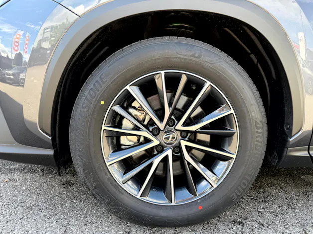 Lexus NX 450h+ E-FOUR Comfort