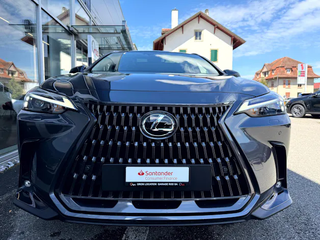 Lexus NX 450h+ E-FOUR Comfort
