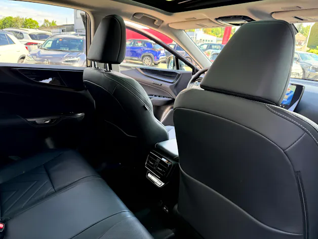 Lexus NX 450h+ E-FOUR Comfort