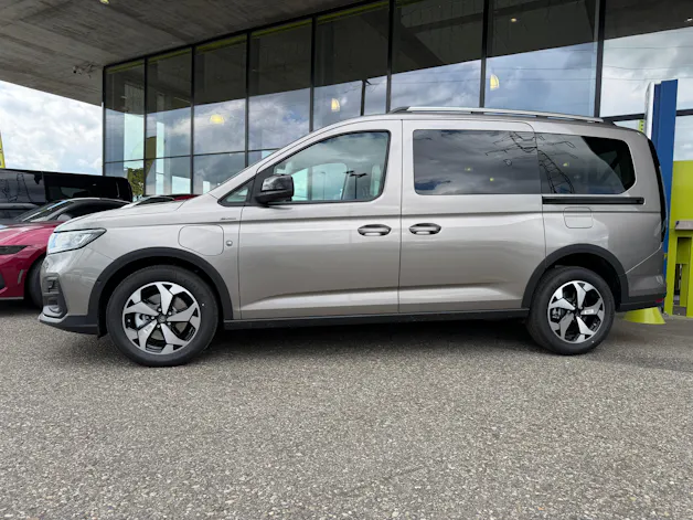 Ford Grand Tourneo Connect 1.5 PHEV Active Automat