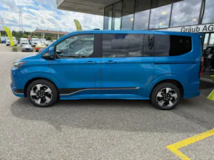 Ford Tourneo Bus 340 L1H1 PHEV Sport
