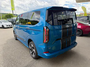 Ford Tourneo Bus 340 L1H1 PHEV Sport