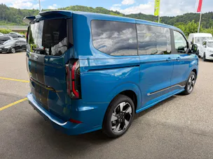 Ford Tourneo Bus 340 L1H1 PHEV Sport