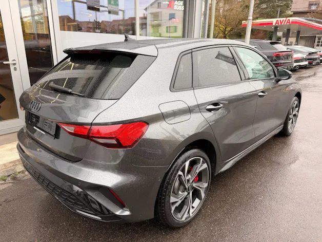 Audi A3 SPORTBACK 45 TFSI e S LINE *** 140 KM ELETKTRISCHE REICHWEITE & PANORAMAGLASDACH ***