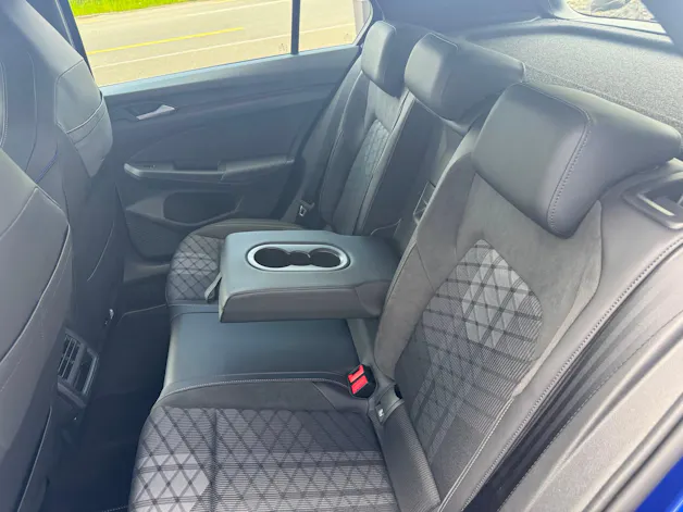 VW Golf 2.0 TSI R-Line DSG 4 Motion