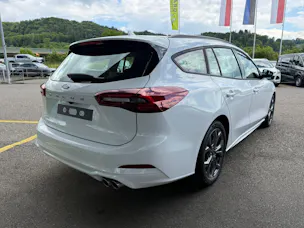 Ford Focus 1.0 MHEV ST-Line Automat