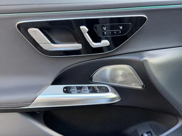 Mercedes-Benz E 300 de T 4Matic EQ Hybrid 9G-Tronic