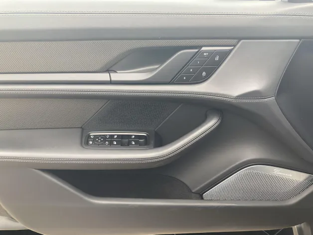 Porsche Taycan 4S Cross Turismo