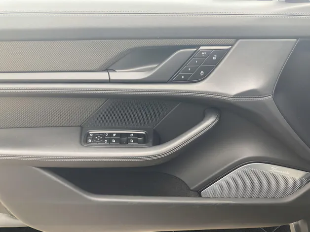 PORSCHE Taycan 4S Cross Turismo
