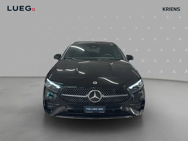 Mercedes-Benz A 250 4M - AMG / DISTRONIC / 360 Grad Kamera / Head-Up Display / Panorama-Dach