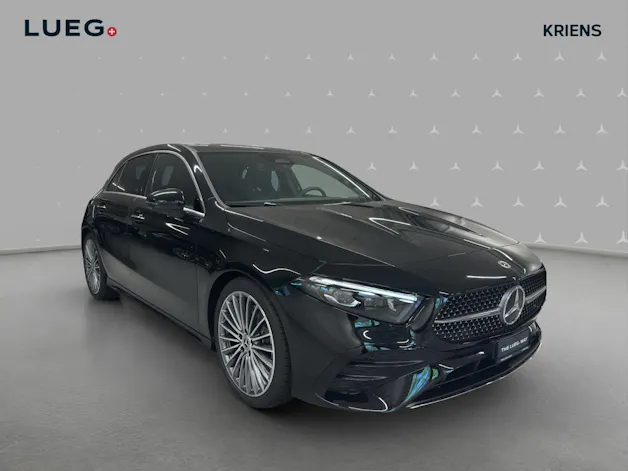 Mercedes-Benz A 250 4M - AMG / DISTRONIC / 360 Grad Kamera / Head-Up Display / Panorama-Dach