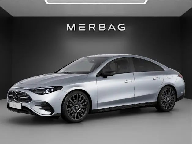 Mercedes-Benz CLA 220 4Matic 8G-DCT