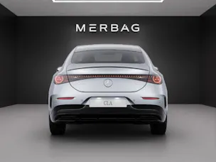 Mercedes-Benz CLA 220 4Matic 8G-DCT