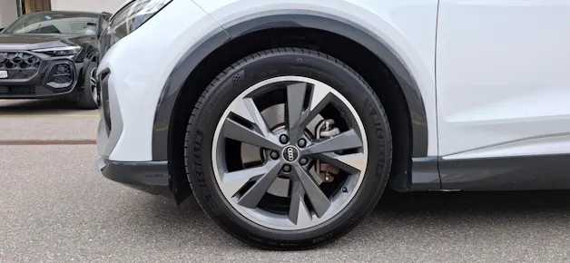 Audi Q4 e-tron 45 quattro