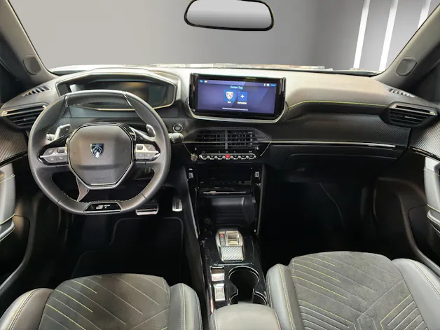 PEUGEOT 2008 1.2 145 MHEV GT