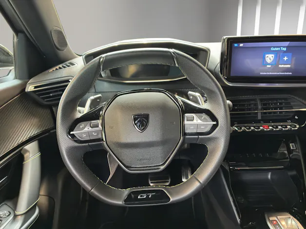 PEUGEOT 2008 1.2 145 MHEV GT