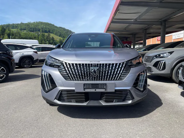 Peugeot 2008 1.2 145 MHEV GT