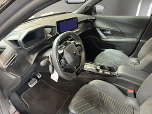 PEUGEOT 2008 1.2 145 MHEV GT