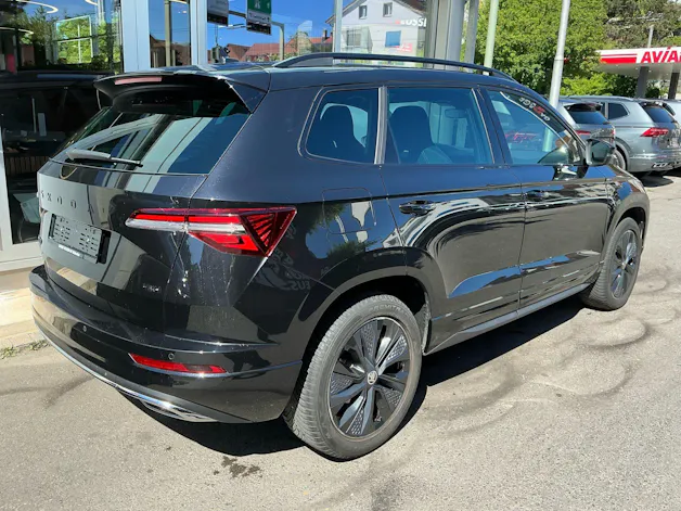 Škoda Karoq Sportline 4x4 *** PANORAMADACH & VIELES MEHR !!! ***