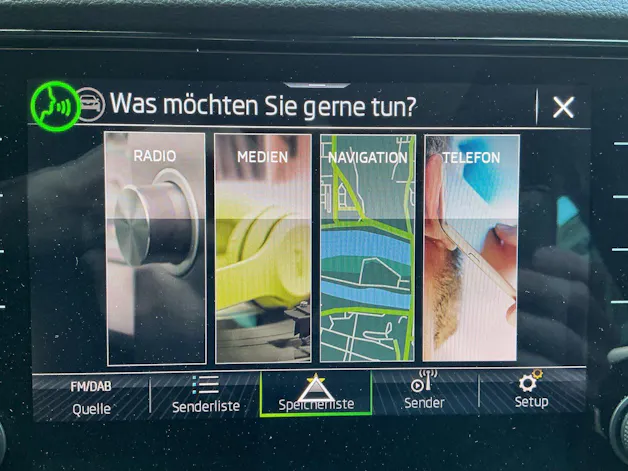 Škoda Karoq Sportline 4x4 *** PANORAMADACH & VIELES MEHR !!! ***
