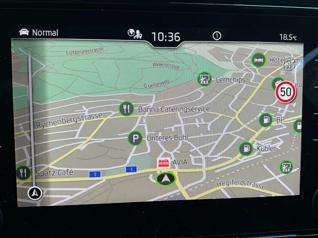 Škoda Karoq Sportline 4x4 *** PANORAMADACH & VIELES MEHR !!! ***