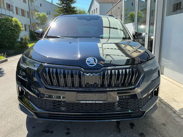 Škoda Karoq Sportline 4x4 *** PANORAMADACH & VIELES MEHR !!! ***