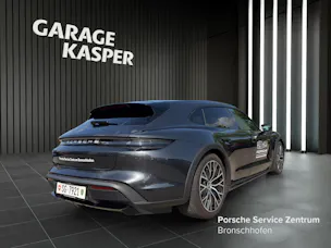 Porsche Taycan Cross Turismo 4
