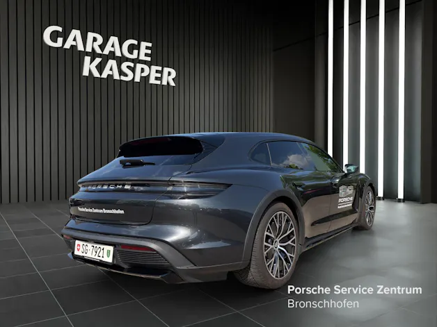 Porsche Taycan Cross Turismo 4