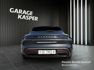 Porsche Taycan Cross Turismo 4
