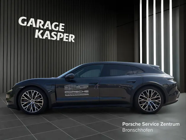 Porsche Taycan Cross Turismo 4