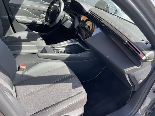 Peugeot 308 SW 1.2 HEV 136 GT