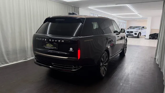 Land Rover Range Rover LWB P530 4.4 V8 SV Automatic