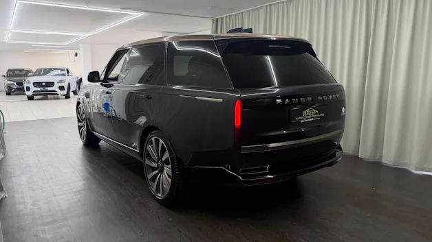Land Rover Range Rover LWB P530 4.4 V8 SV Automatic