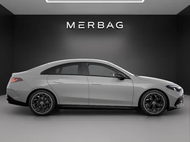 Mercedes-Benz CLA 220 4Matic 8G-DCT