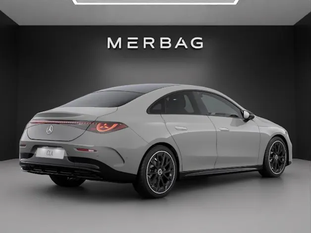 Mercedes-Benz CLA 220 4Matic 8G-DCT
