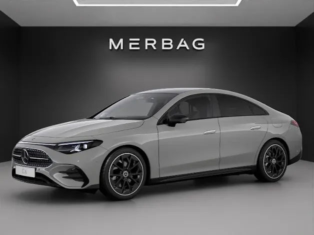 Mercedes-Benz CLA 220 4Matic 8G-DCT