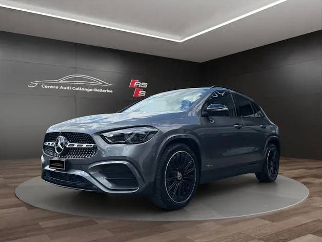 Mercedes-Benz GLA 220 4Matic 8G-DCT