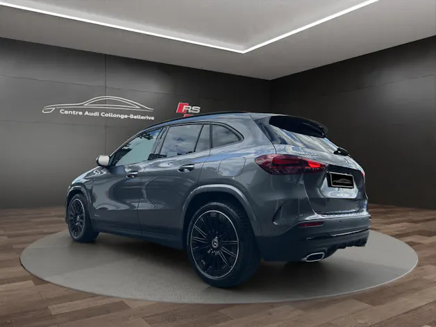 Mercedes-Benz GLA 220 4Matic 8G-DCT