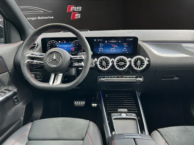 Mercedes-Benz GLA 220 4Matic 8G-DCT