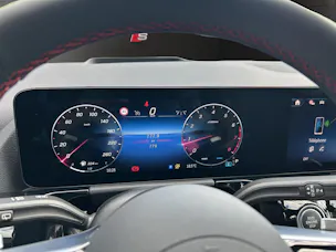 Mercedes-Benz GLA 220 4Matic 8G-DCT