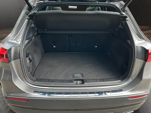 Mercedes-Benz GLA 220 4Matic 8G-DCT