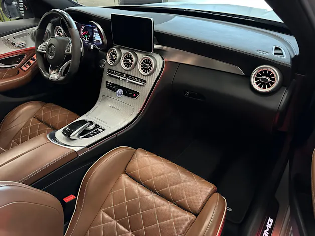 Mercedes-Benz C 63 S AMG Speedshift